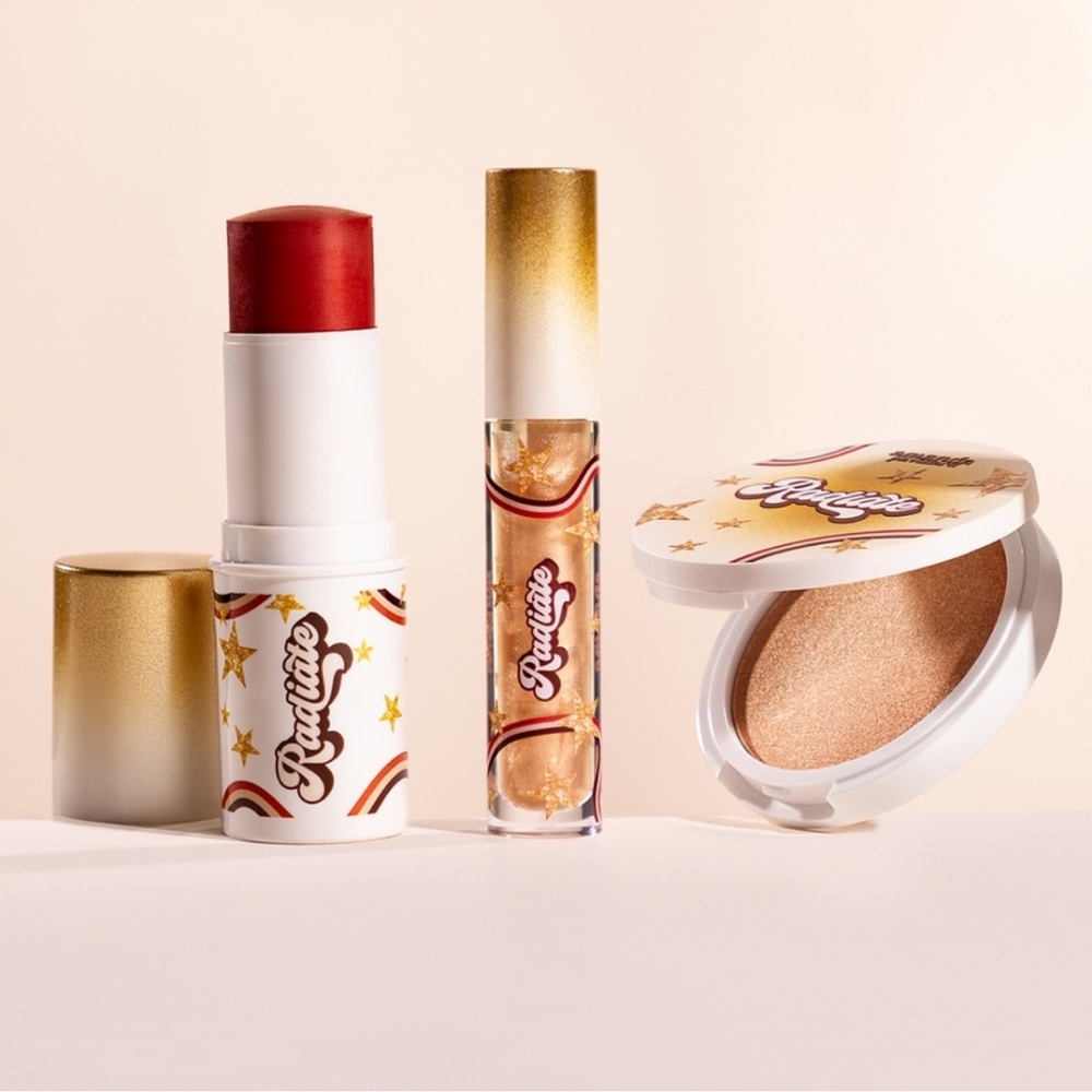 🪷NEW IN BOX NEW AMANDA PAVILARD RADIANT MAKEUP COLLECTION